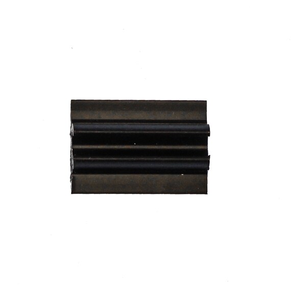 AMS 20220 EXTRUSION, CANDY PUSHER, BLACK
